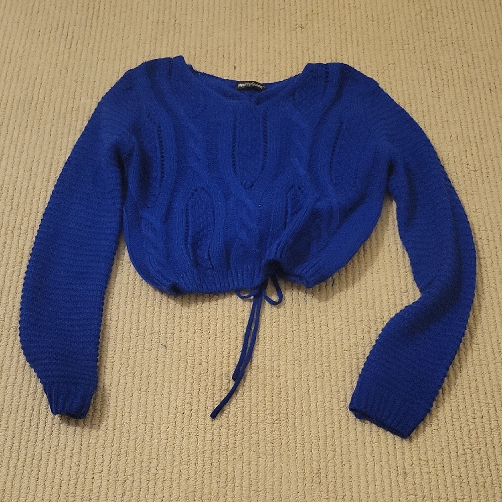 Cropped Cable Knit Sweater